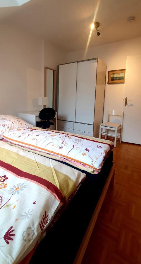 Apartamento Privat Zimmer In Bad Homburg Bei Kurhaus Bad Homburg vor der Höhe Exterior foto